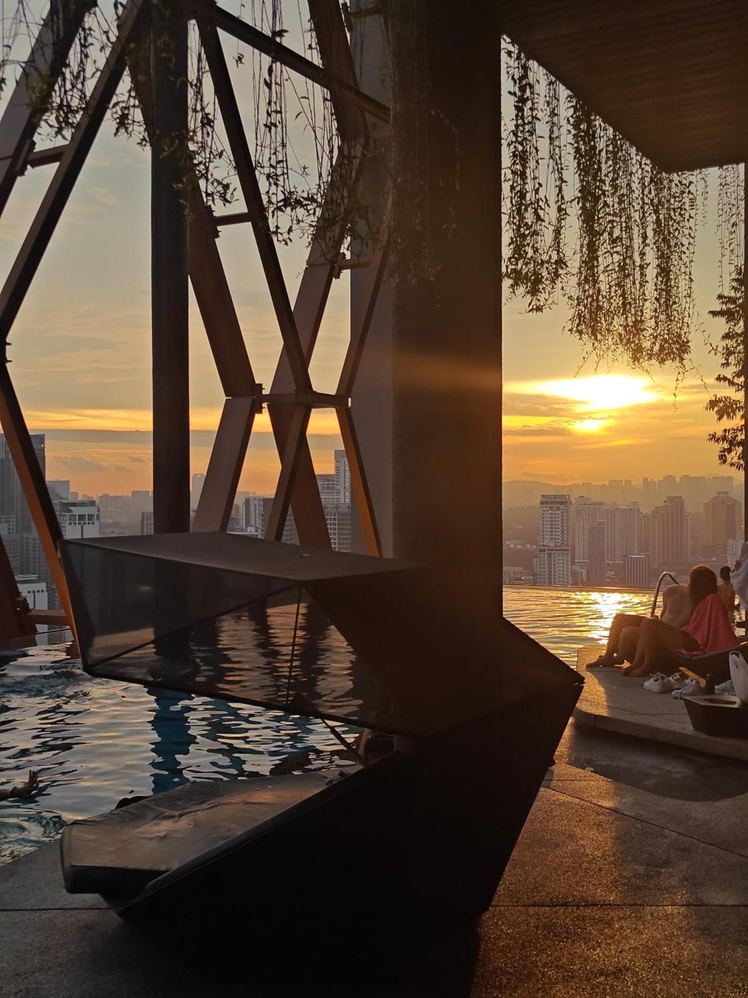 Scarletz Suites Twin Tower Klcc Kuala Lumpur By Okidoki Exteriér fotografie