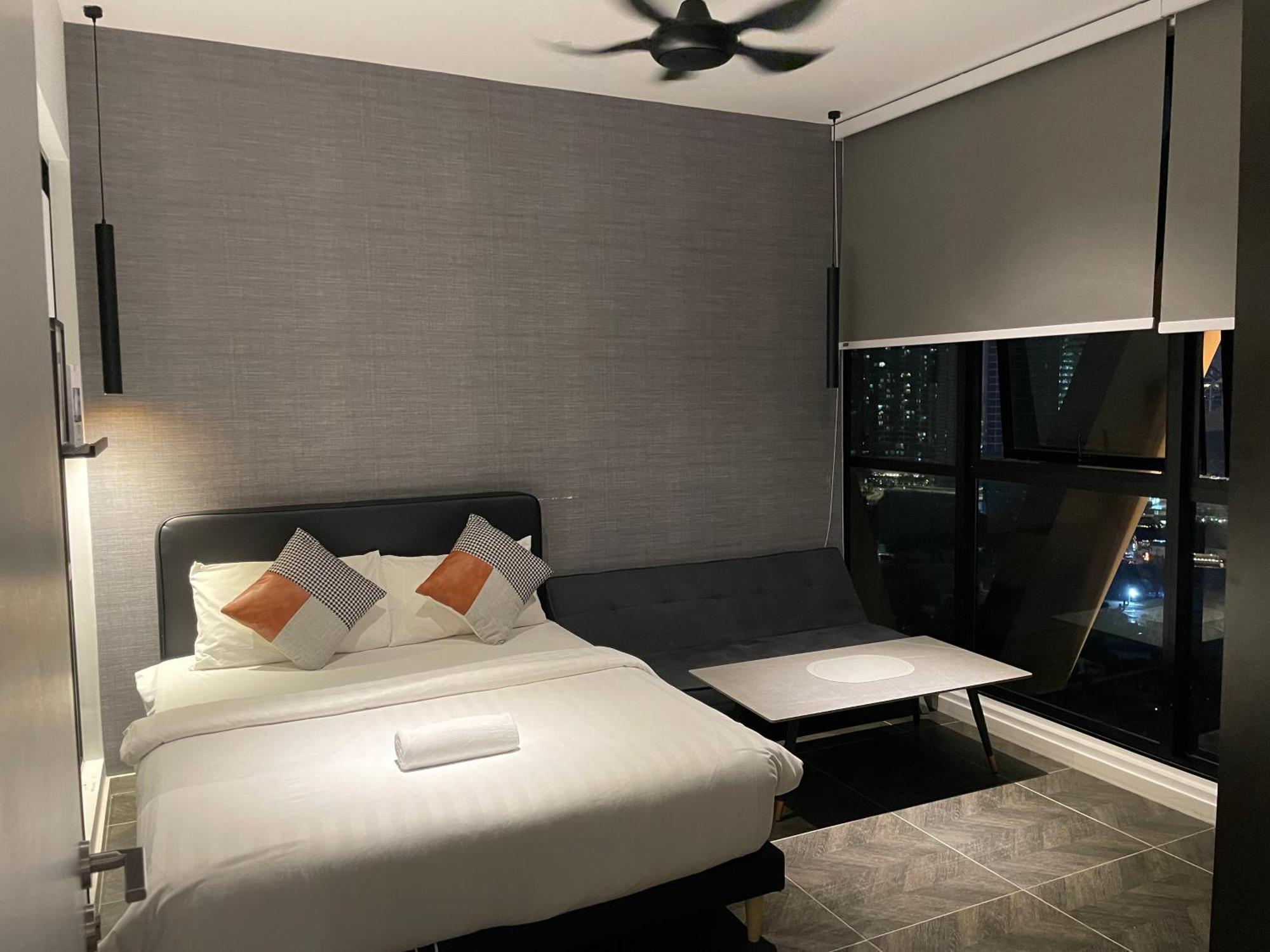 Scarletz Suites Twin Tower Klcc Kuala Lumpur By Okidoki Exteriér fotografie