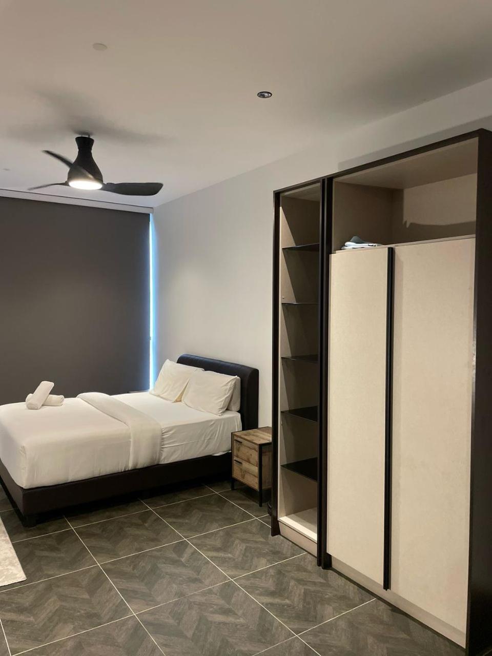 Scarletz Suites Twin Tower Klcc Kuala Lumpur By Okidoki Exteriér fotografie